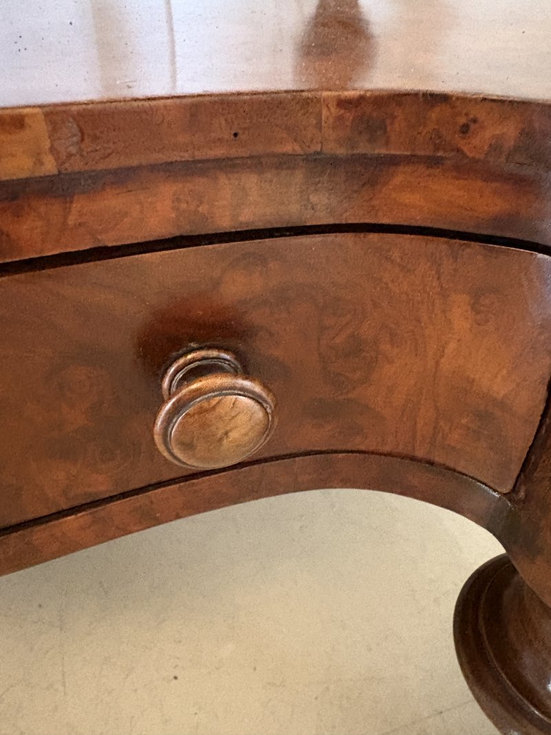 Outstanding Quality Antique Victorian Burr Walnut Serpentine Shaped Whatnot - Image 14